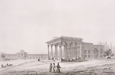 Vista esterna del Padiglione degli Specchi, Isfahan, tavola 33 da 